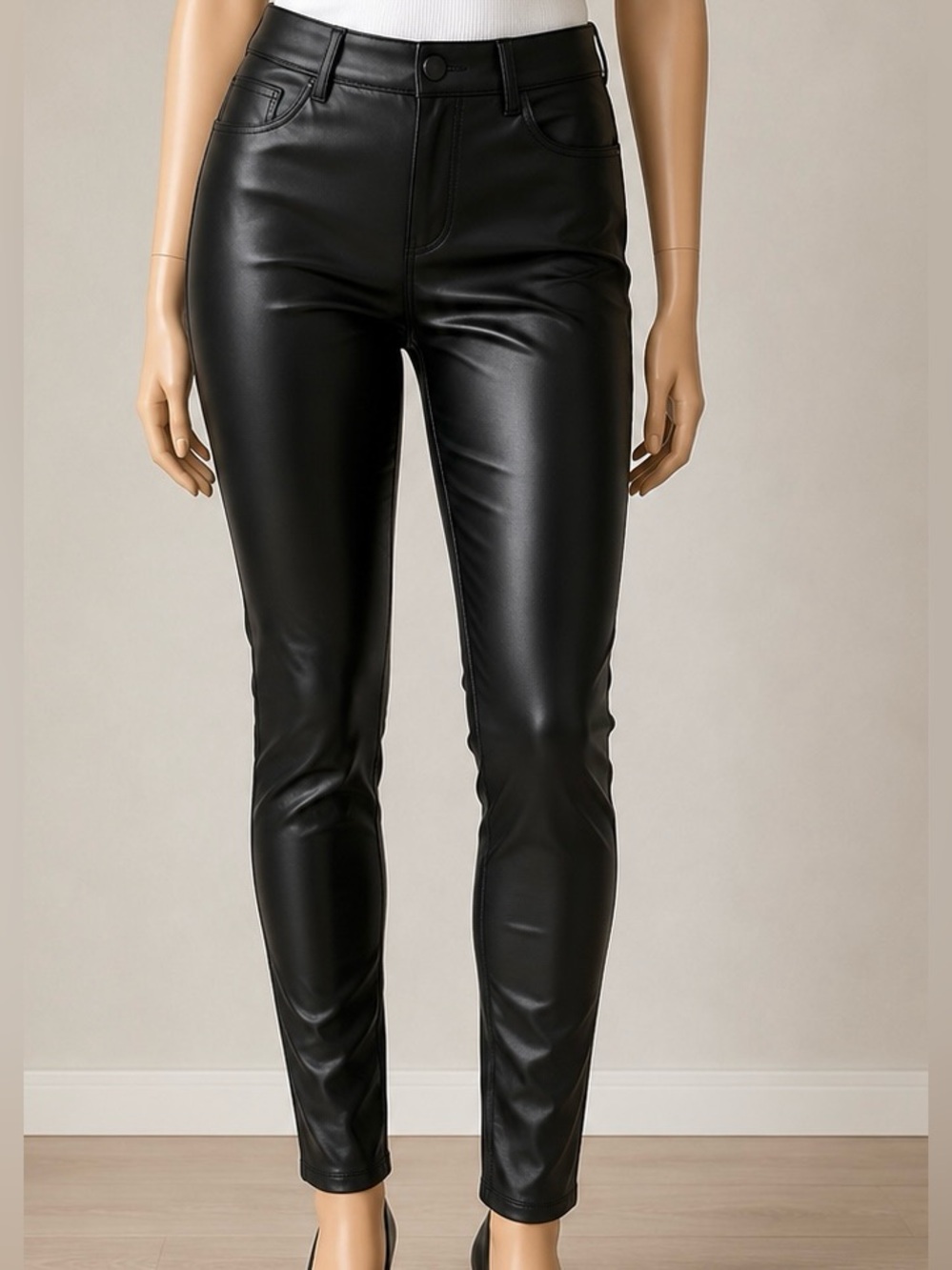 Halara Black Faux Leather Lined Skinny Pants/Leggings Size S NWT